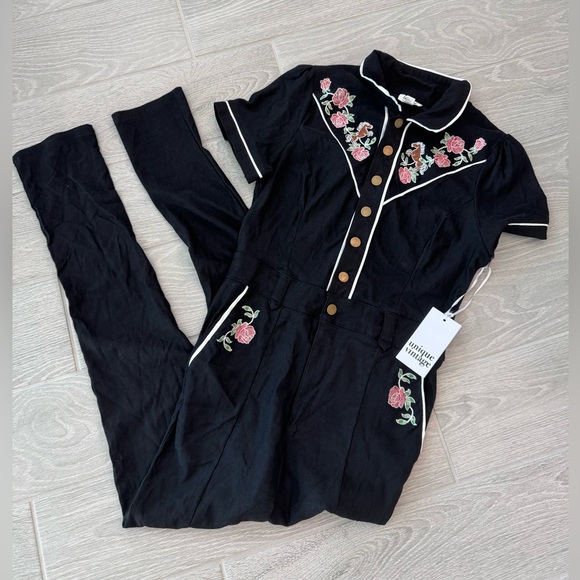 Unique Vintage Pants - UNIQUE VINTAGE Embroidered Rodeo Horse Roses Stretchy Jumpsuit Size Medium NWT
